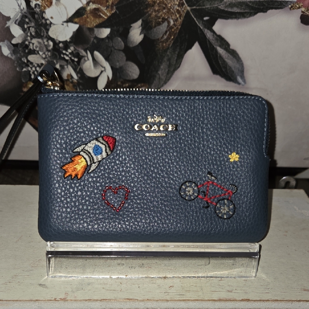 Coach Futuristic Wristlet Nwt